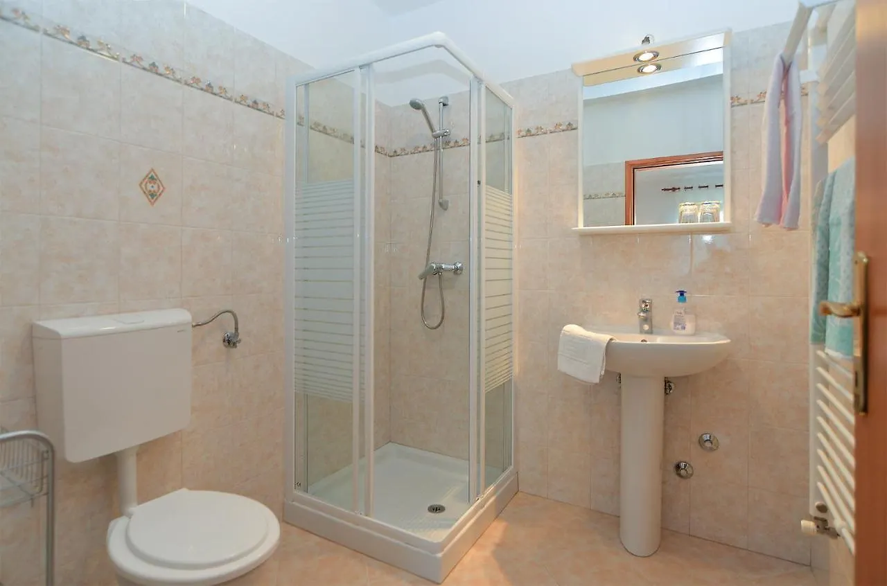 Apartments Marija 1089 Porec